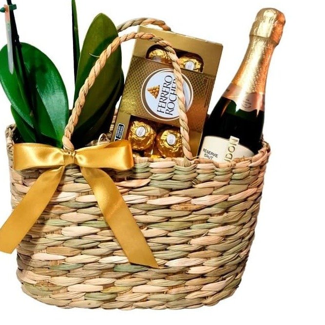 Cesta de Palha com Orquídea, Bombons e Espumante - foto 3