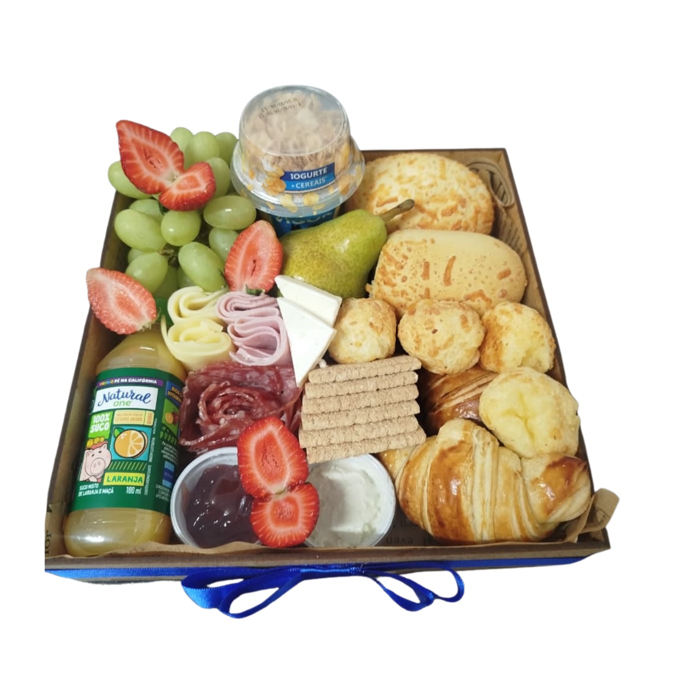 Cesta Premium Frios, Frutas e Pães Delícias